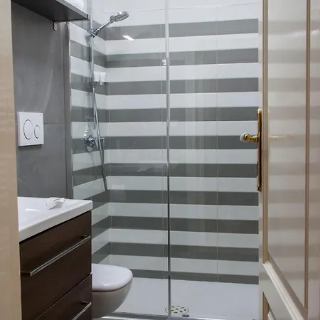 Se Luxury Apartment *